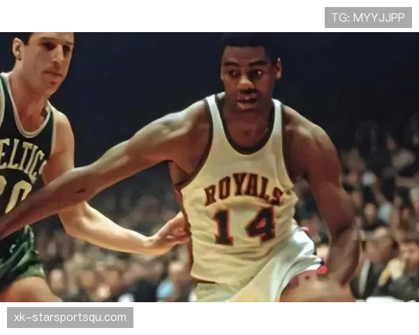 奥斯卡·罗伯特森连续多场三双数据对比历史地位变化